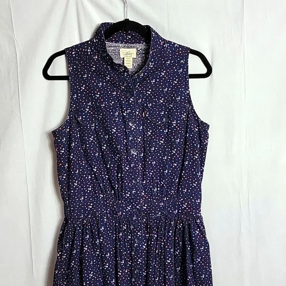 🖤5/$20🖤 LEVI'S.. lightweight denim dress..